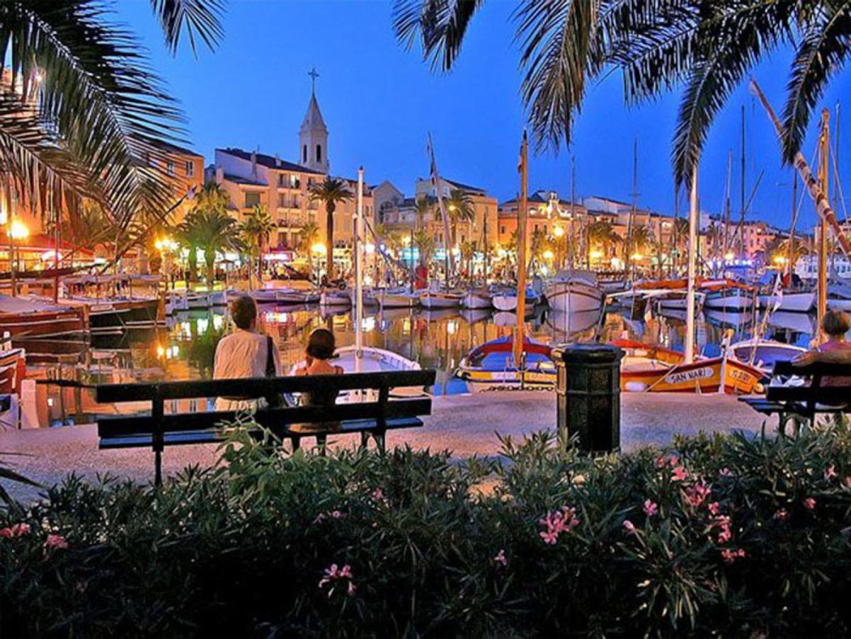 Escapade A Sanary, Au Coeur Du Village, 200M Du Port,Clim,Wifi,Parking Zewnętrze zdjęcie